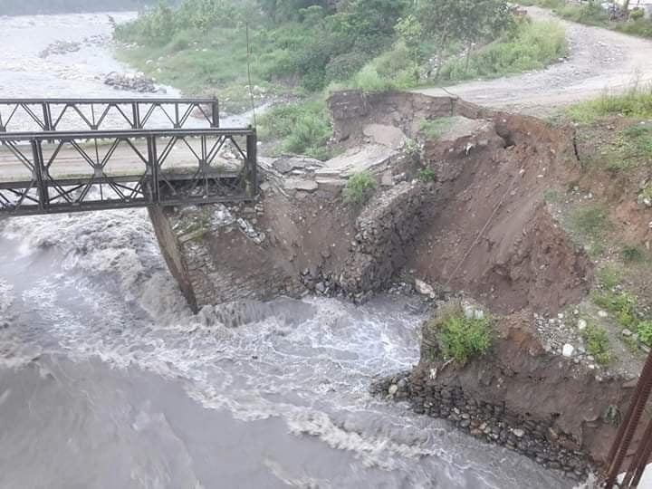 तनहुँको तुरतुरे हुँदै गोरखाको पालुङटार जाने सडक अवरुद्ध