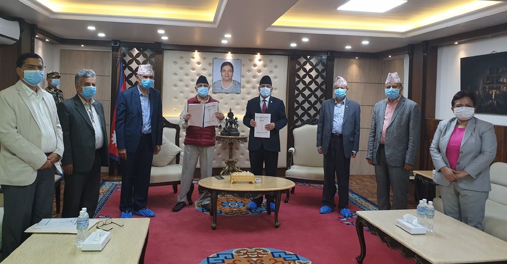 नेकपा कार्यदलले ओली-प्रचण्डलाई बुझायो यस्तो रिपोर्ट