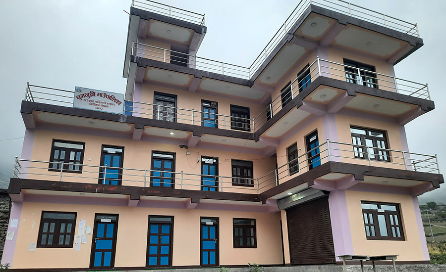चुमनुब्री गाउँपालिका : पहिलो पटक पालिकाको केन्द्रबाटै बिल भुक्तानी