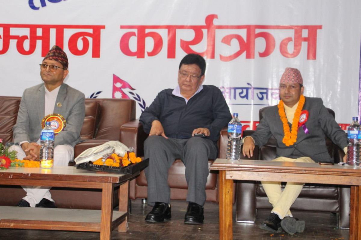नागरिक समूहको राष्ट्रिय सम्मानमा डा. रुइत र ज्ञवाली अभिनन्दित