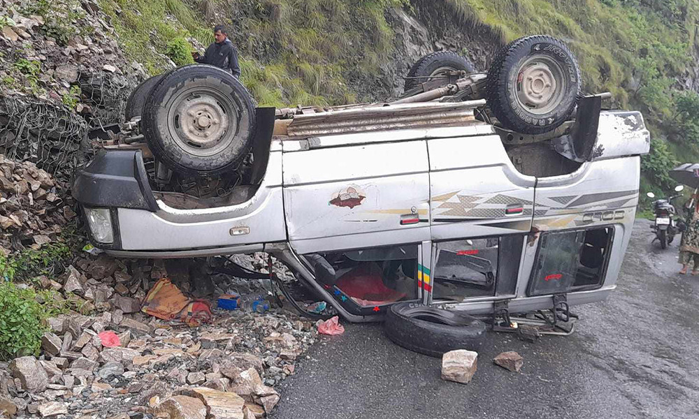 काठमाडौंबाट हेटौंडा जाँदै गरेको सुमो ज्यामिरे डाँडामा दुर्घटना