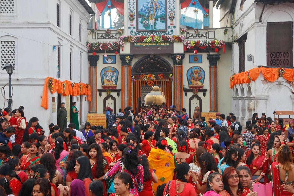 आज साउनको अन्तिम सोमबार, देशभरका शिव मन्दिरमा भक्तजनको भीड