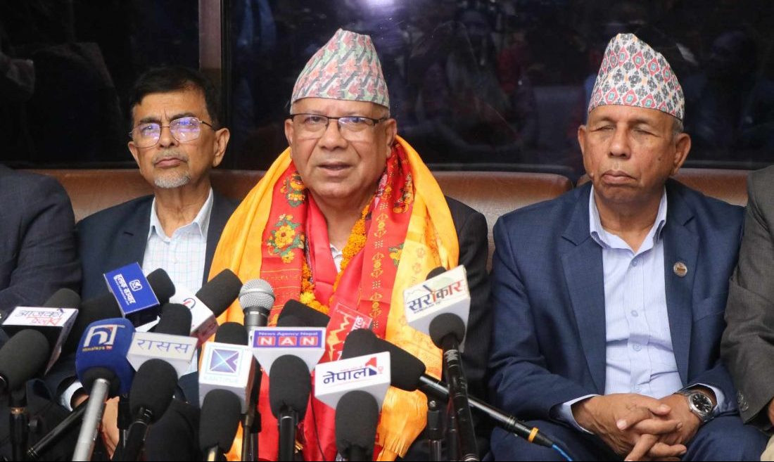 म आत्तिएको छैन, अलिकति चित्त दुखेको छ : माधव नेपाल